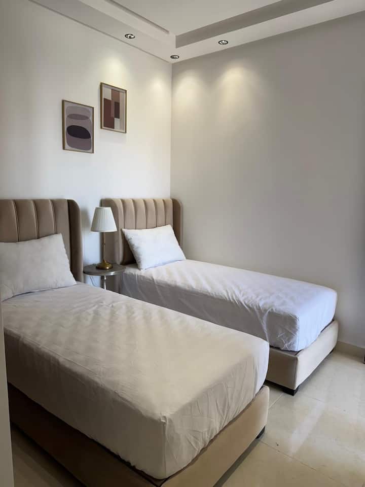 غرفة النوم 2