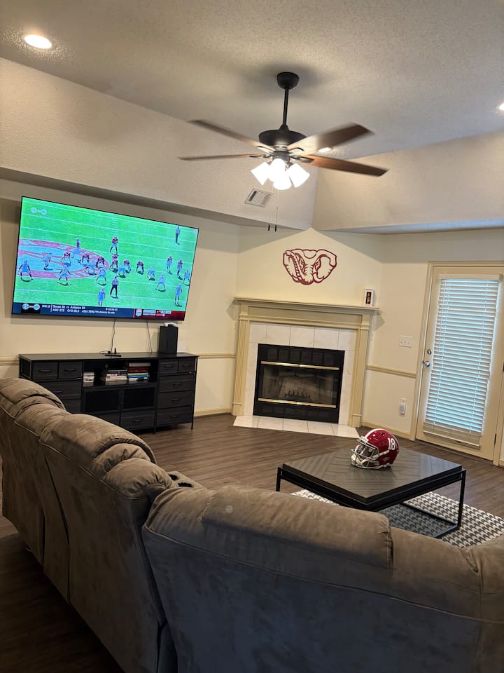 Weatherby Airbnb - Tuscaloosa, AL