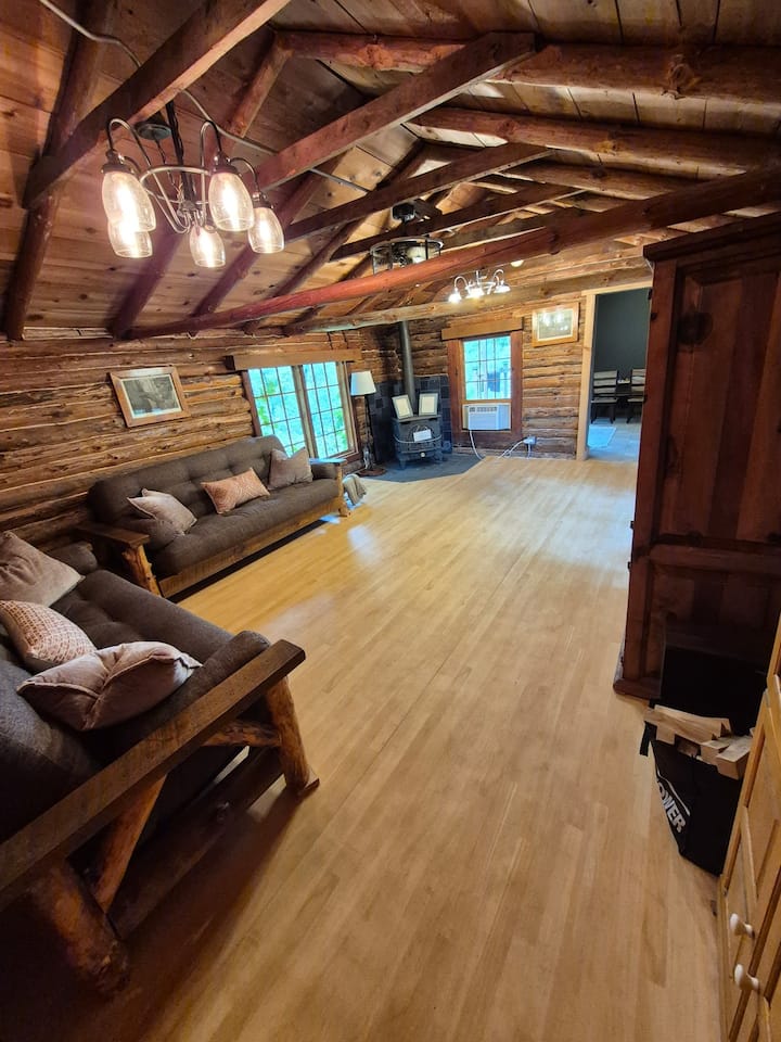 Cabin On The Wisconsin River - Wisconsin Dells, WI
