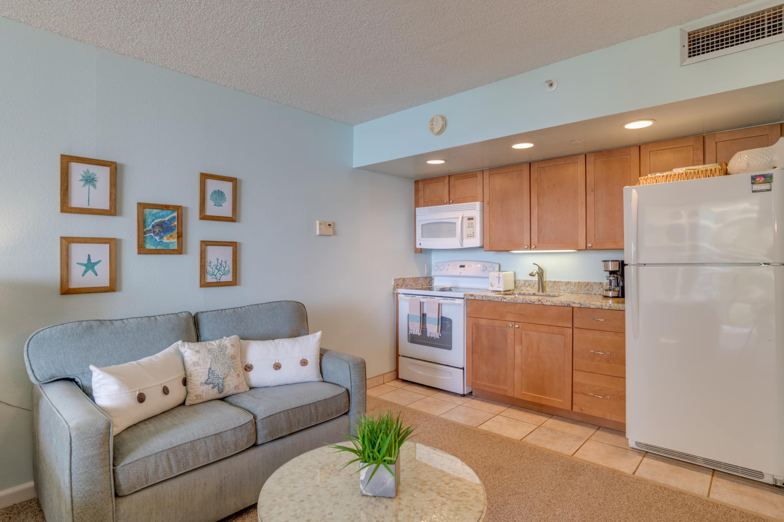 Royal Kahana 405 Studio - Great Views - Image 2