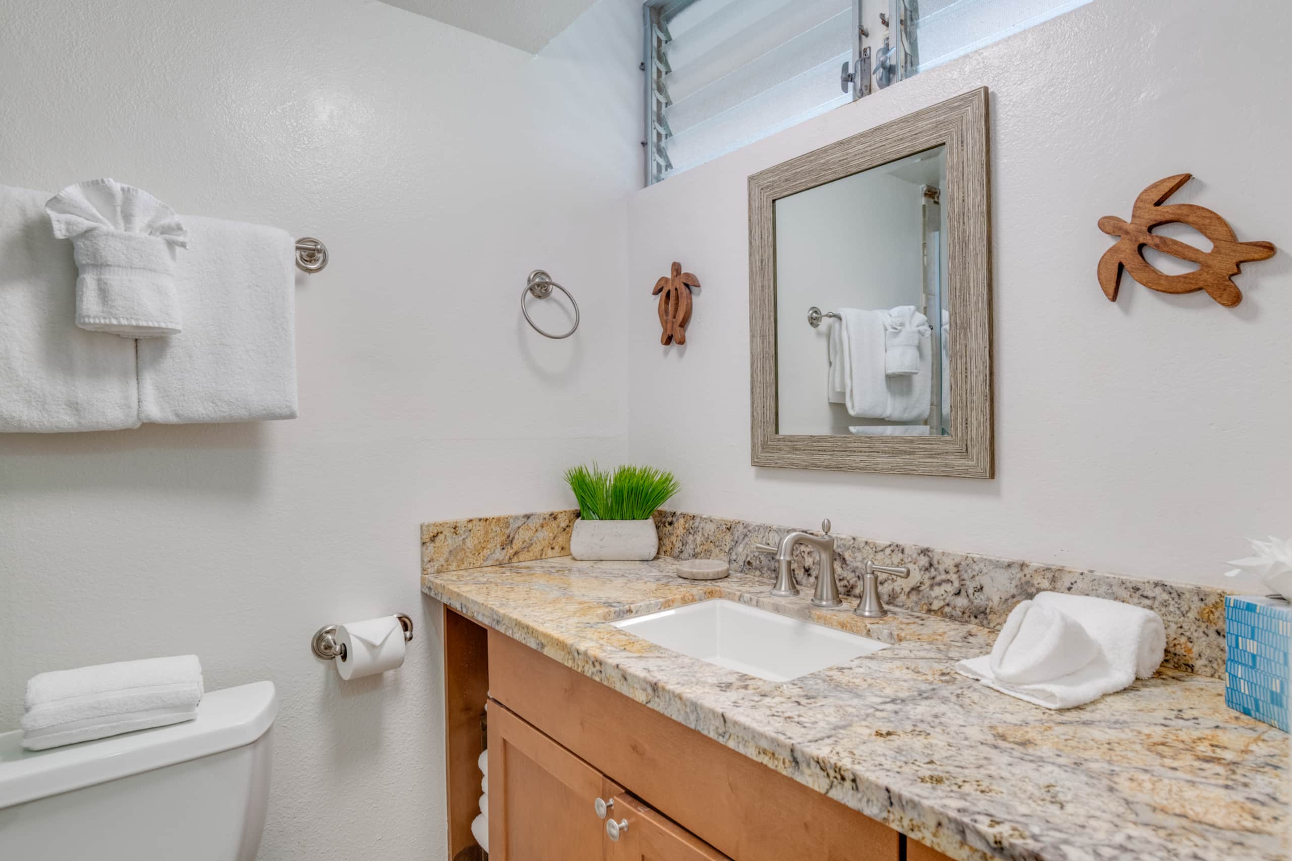 Royal Kahana 405 Studio - Great Views - Image 5