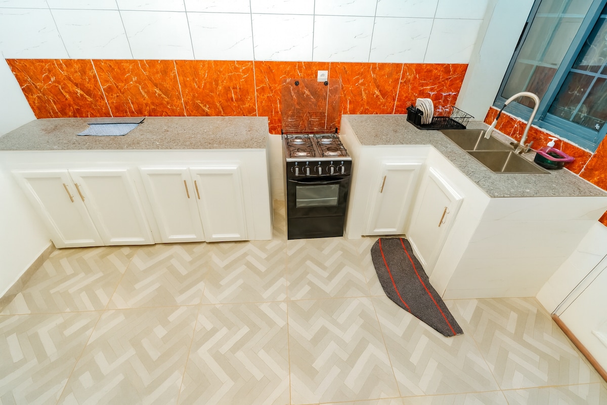 Full kitchen image 3