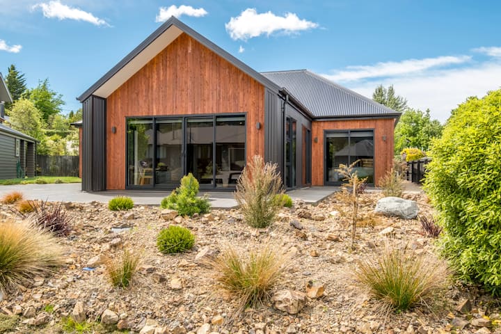 Modern Retreat At Glyn Wye - Hanmer Springs