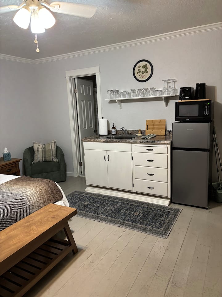 Backstreet Cottage - Sonora, CA