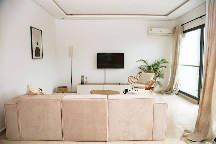 Appartement Lumineux Et Cosy à Cocody-angré - Abidjan