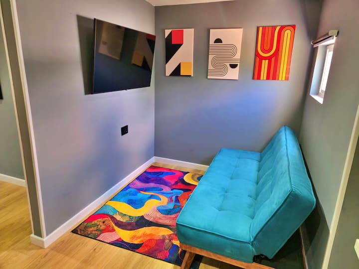Po305 Urban Suites | Corner Studio | Cocina + Sofá - Barranquilla