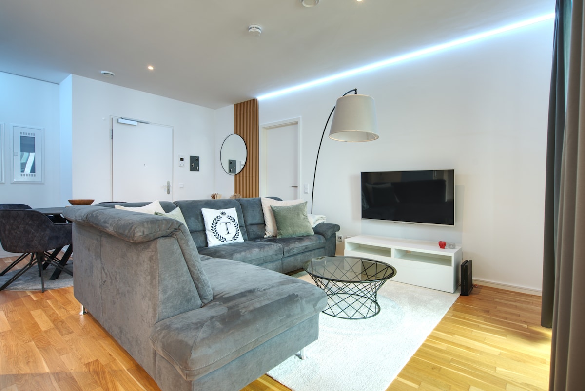 Beliebte Airbnb-Anzeige: Central apartment with box spring bed ideal for couples in Ostend