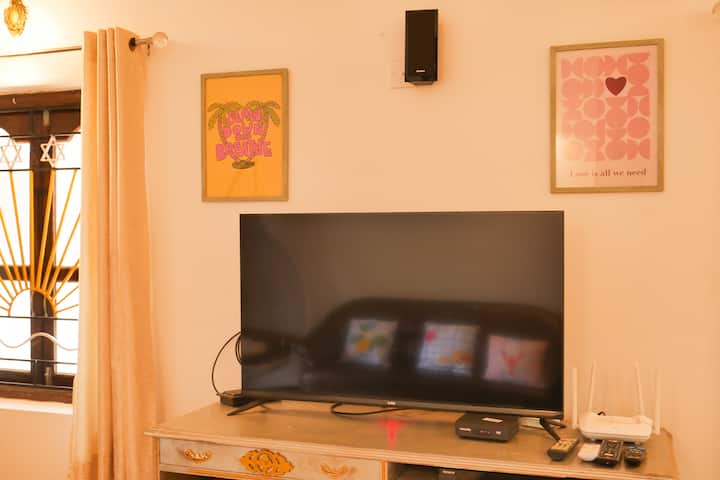 Living room image 12