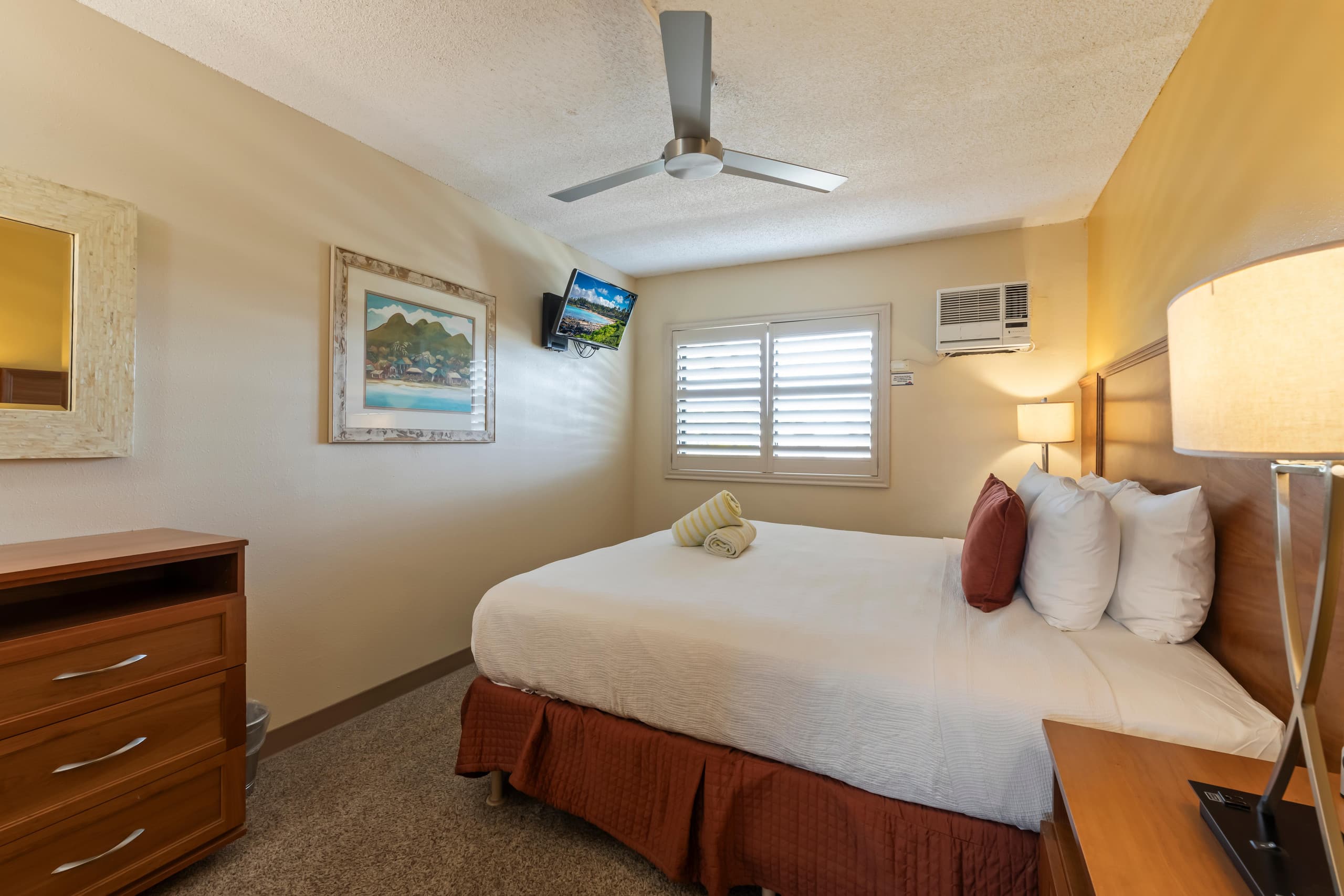 Condo in Kihei · ★4.79 · 2 bedrooms · 3 beds · 2 baths - Image 15