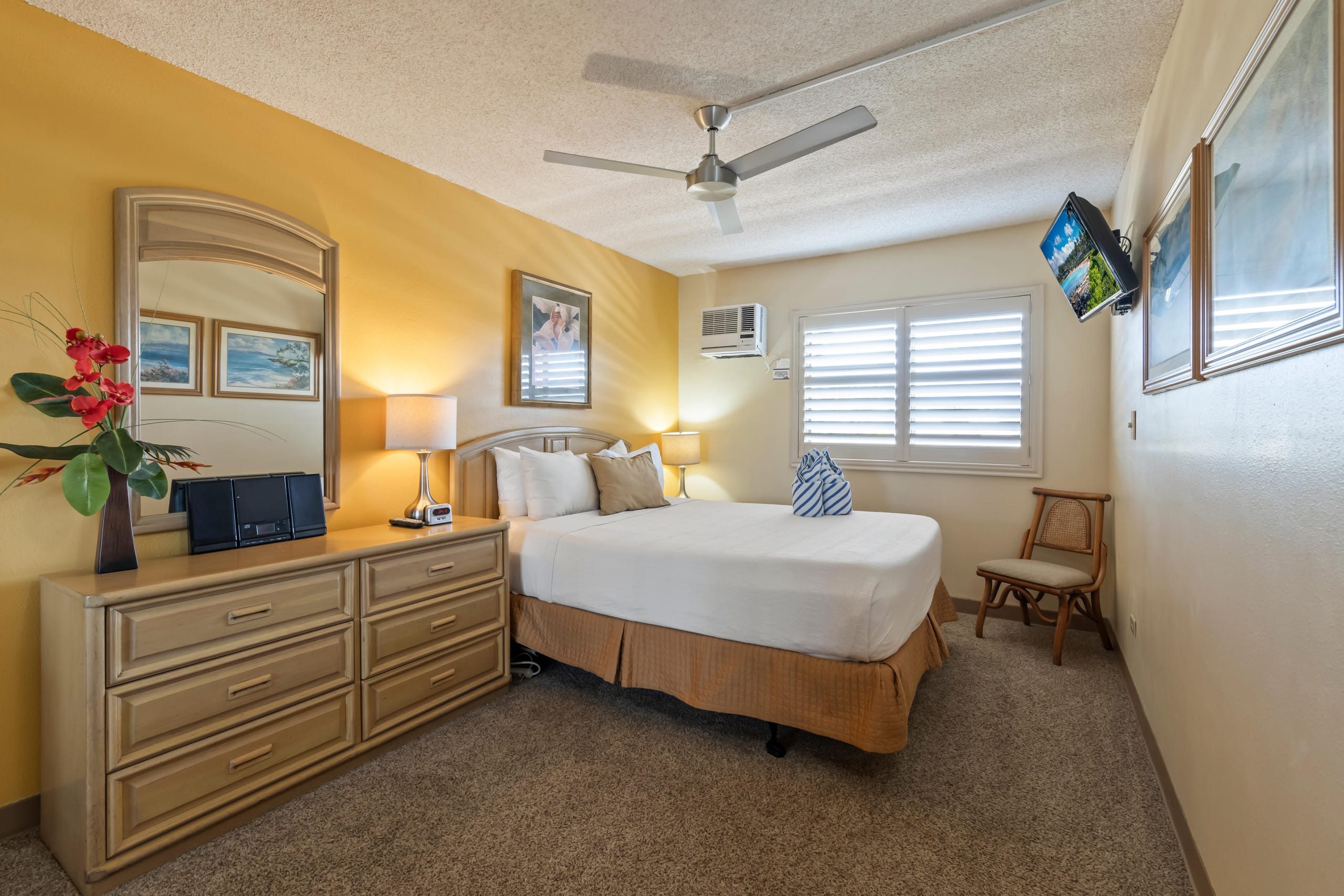 Condo in Kihei · ★4.79 · 2 bedrooms · 3 beds · 2 baths - Image 16