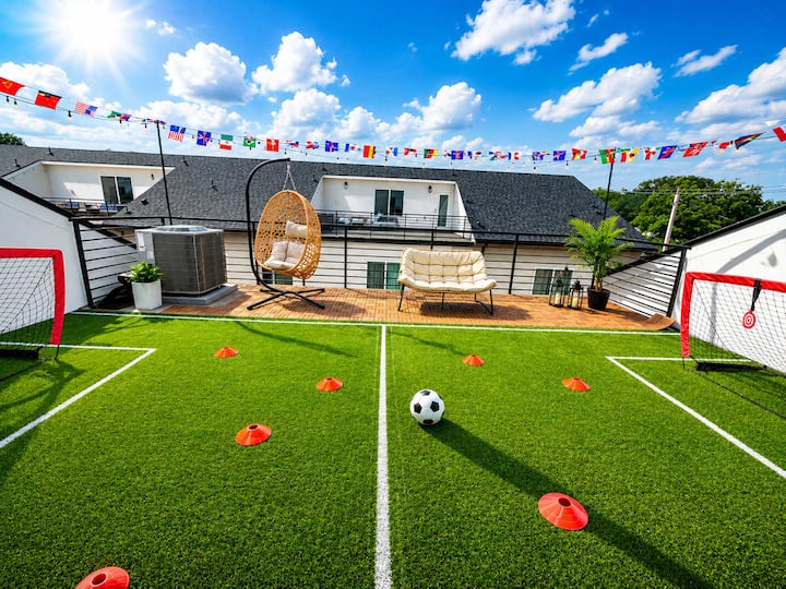 Sleep25+karaoke+dome+hottub+games+makeupstation - Đà Lạt