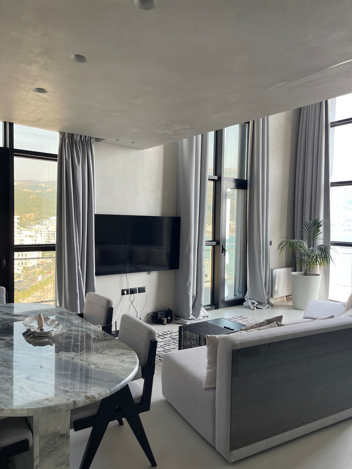 Listing 1486930526228418499