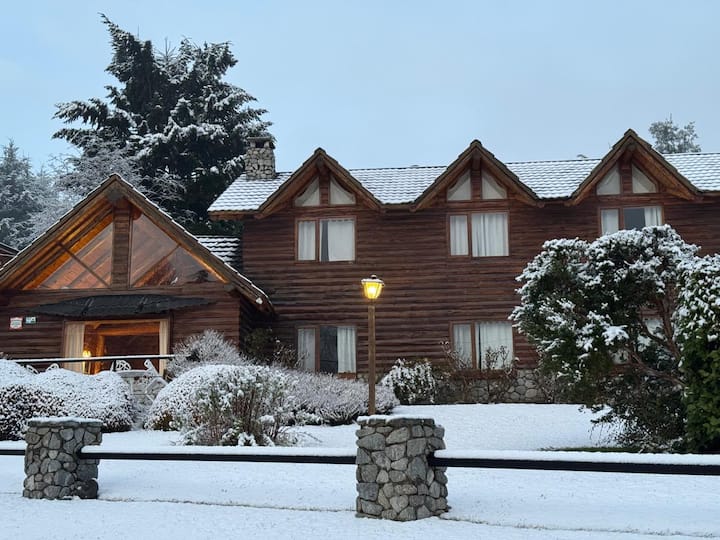Casa Para 8 En Villa La Angostura - Villa La Angostura