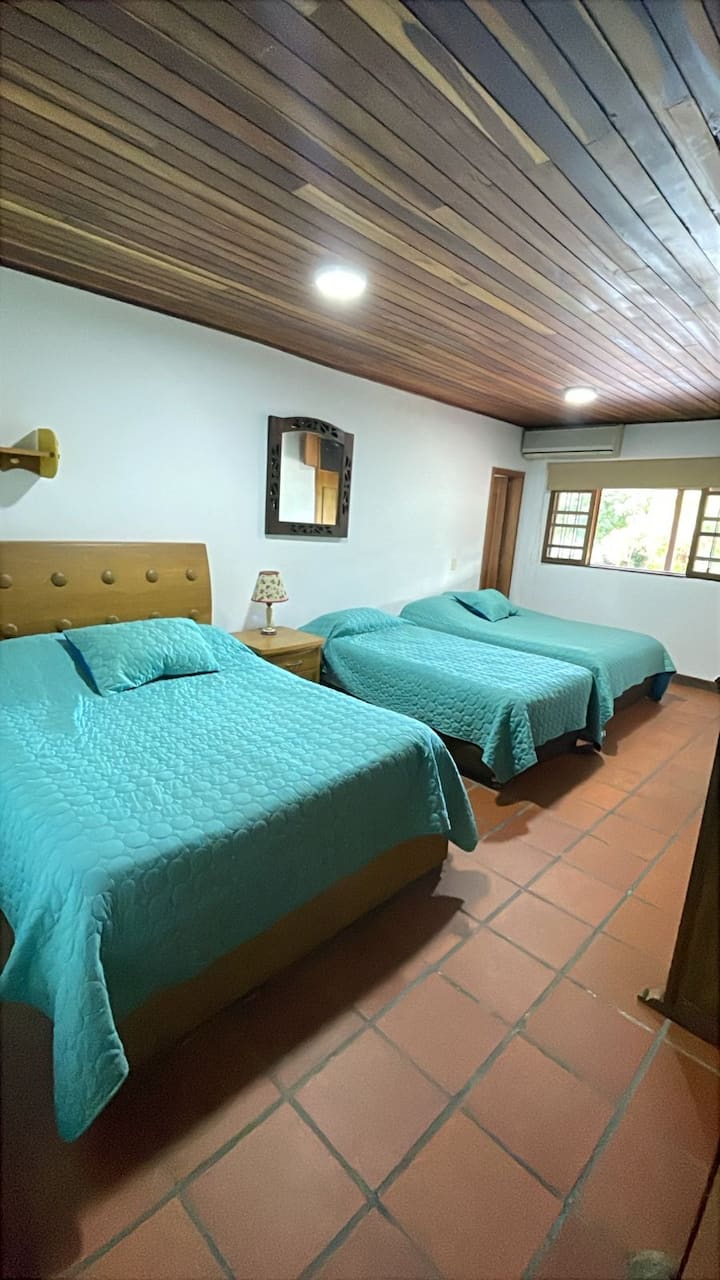 غرفة النوم 2