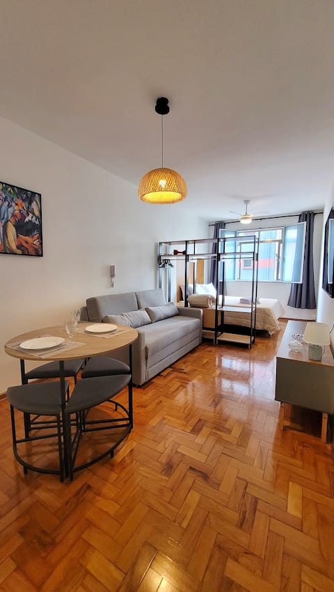 Popular Airbnb listing: Studio Avenida Paulista 671 Jardins 200 meters from the subway in Jardim Paulista