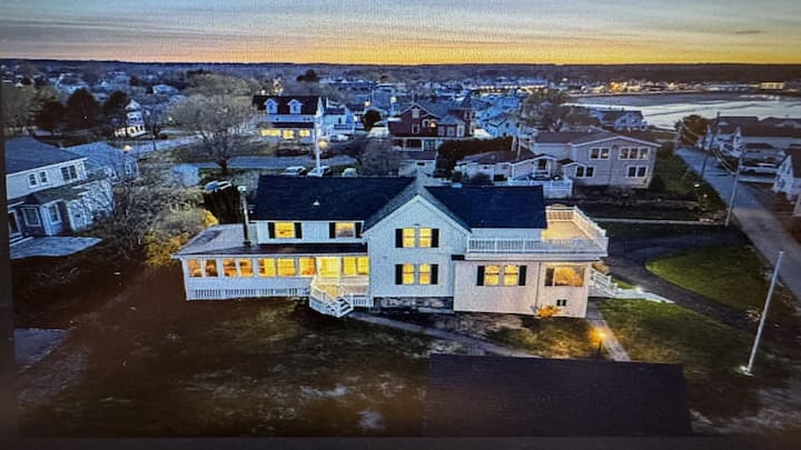 Oceanview 7 Bedroom Home Close To Short Sands. - York