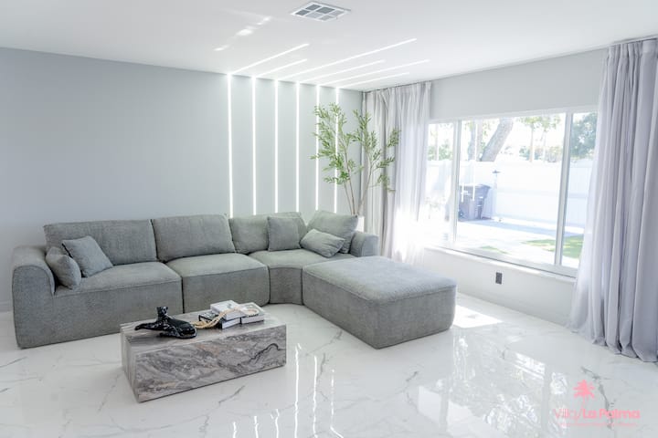 Villa La Palma Urban Beach Sand Resort - West Palm Beach, FL