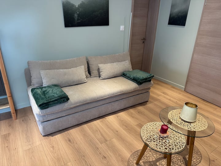 Удобно разтегателен диван