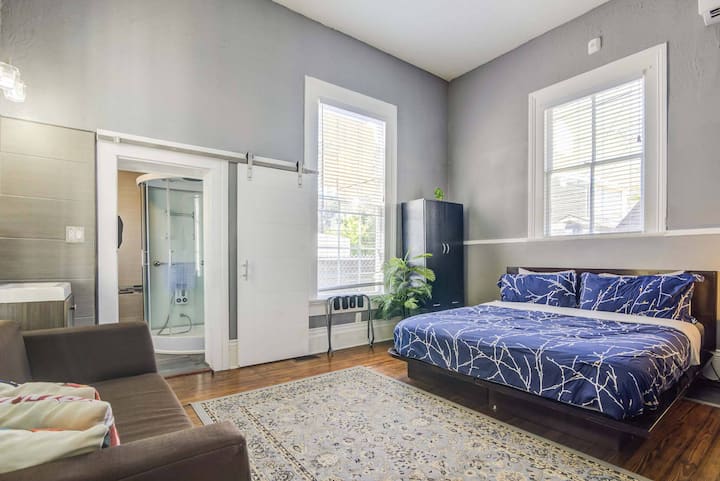 Lafitte Suite - The George Manor - Galveston, TX