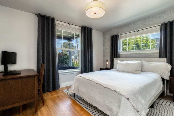 Queen Bedroom #1