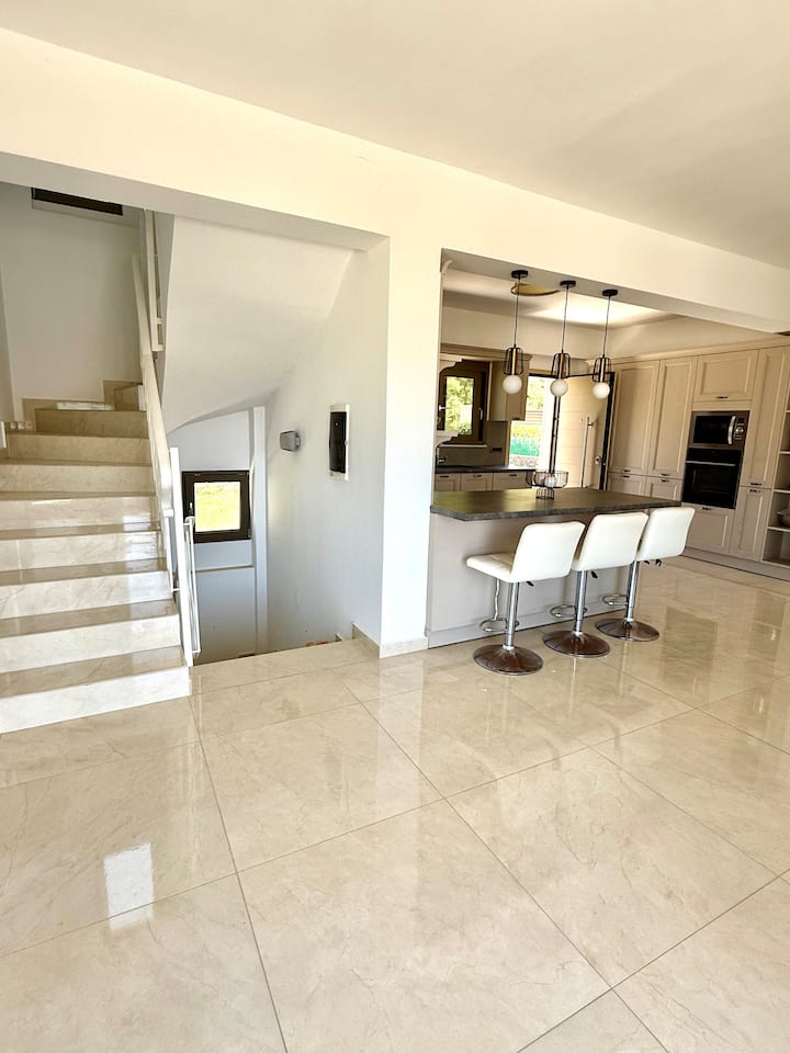 Φωτογραφία καταχώρησης 24