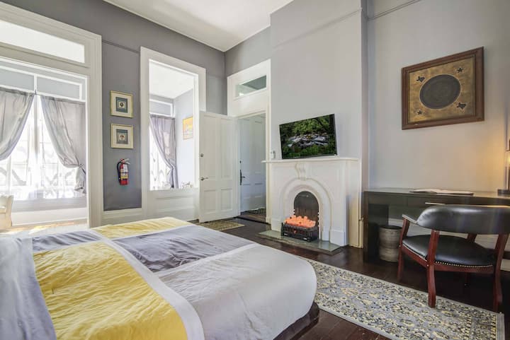 2 Bedroom Suite The George Manor - Galveston
