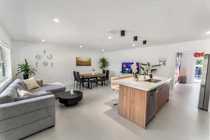 Lauderdale Manors Chalet-5 Bedrooms 3baths - Fort Lauderdale