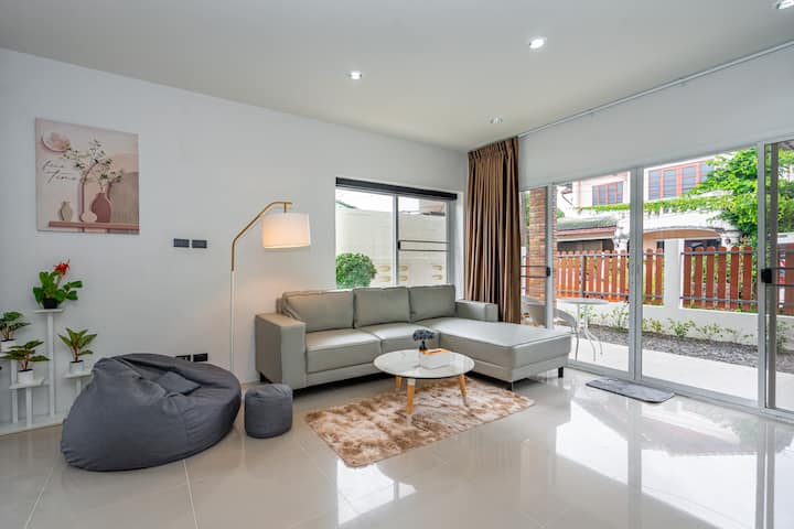 Solin House Phuket Town | Cozy Stay 3BR