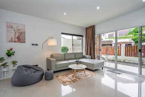 Solin House Phuket Town | Cozy Stay 3BR