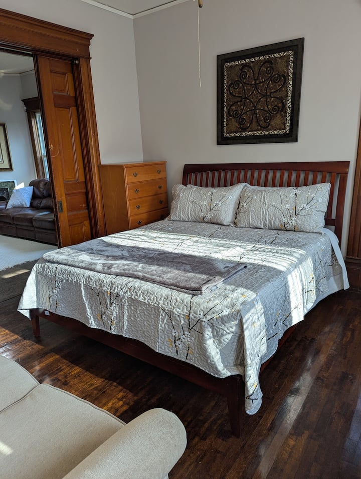 غرفة النوم 1