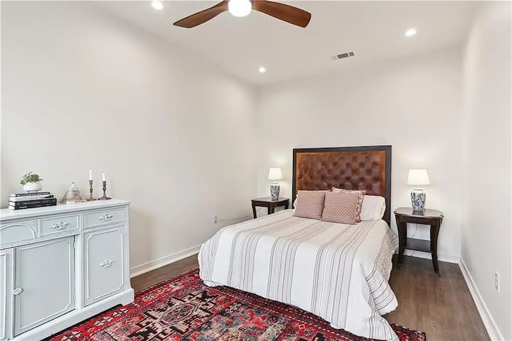 3br/3ba * Minutes To Jazz Fest & French Qtr - New Orleans, LA