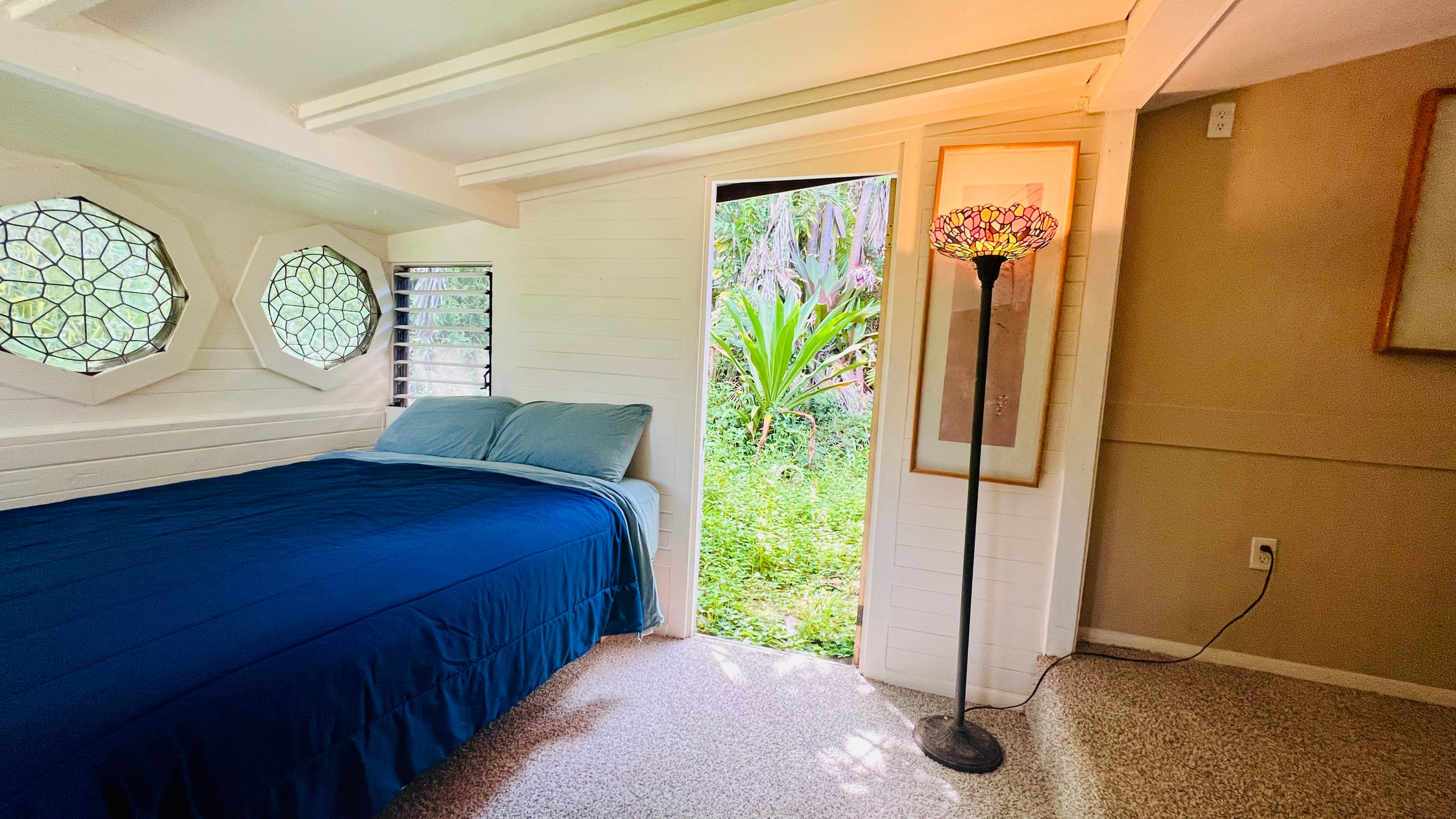 Home in Captain Cook · ★4.9 · 1 bedroom · 1 bed · Shared half-bath - Image 1