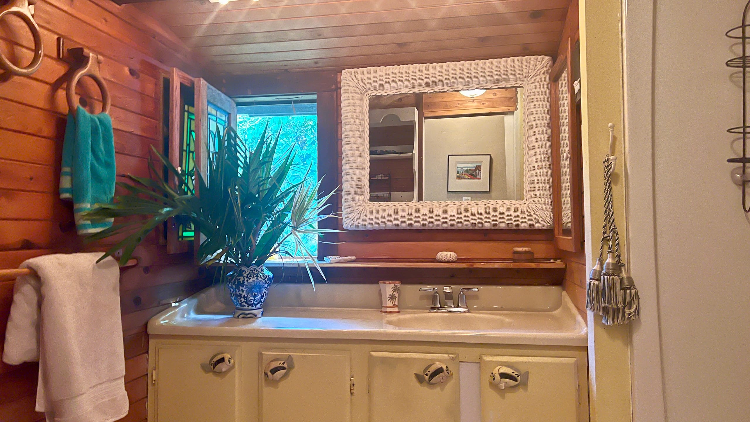 Home in Captain Cook · ★4.9 · 1 bedroom · 1 bed · Shared half-bath - Image 7