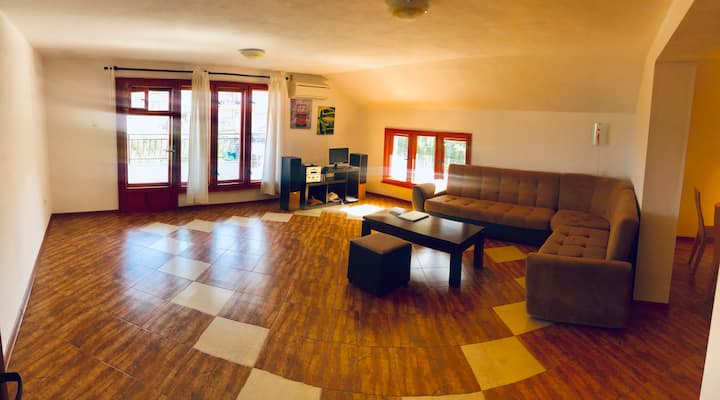 Sea View Escape 3km From The Sea - Varna