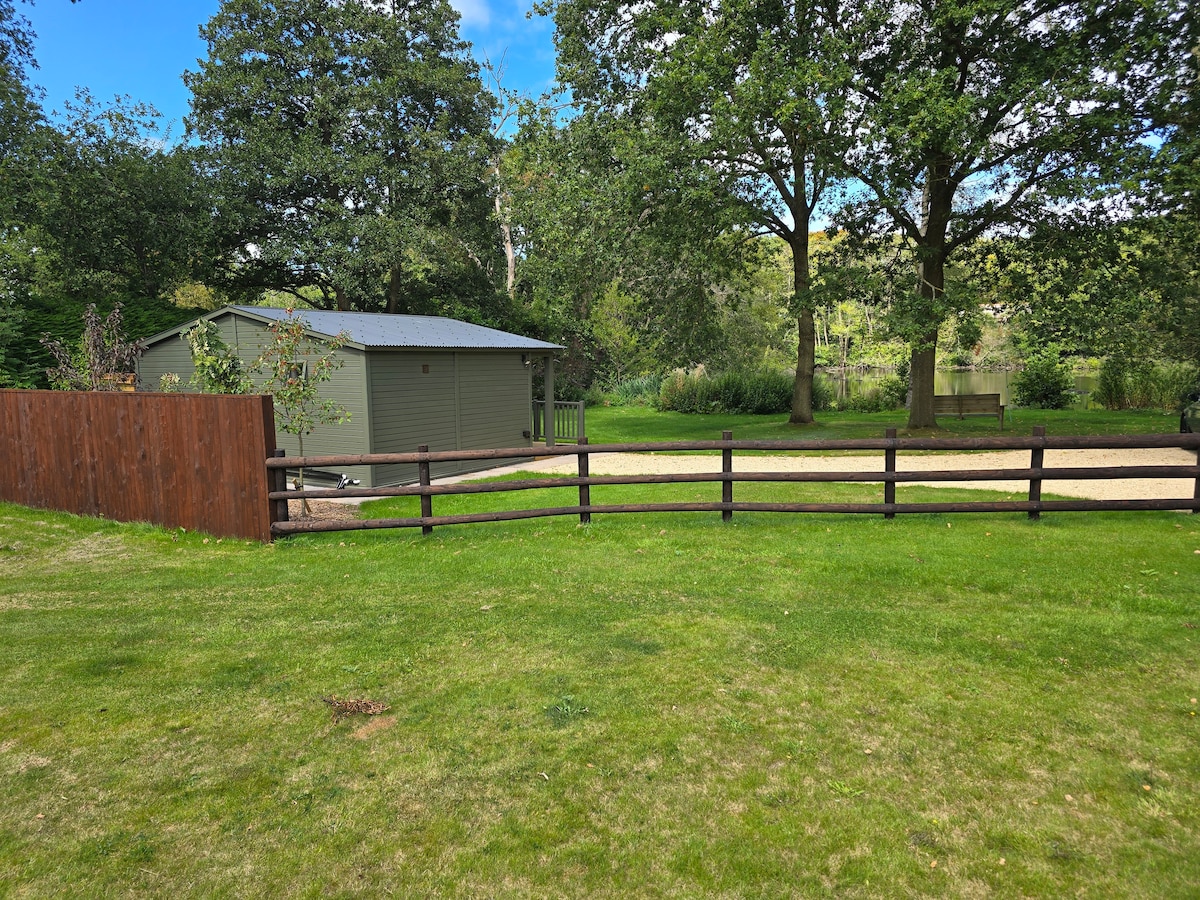 The Hide — Cheshire holiday cottage photo 13