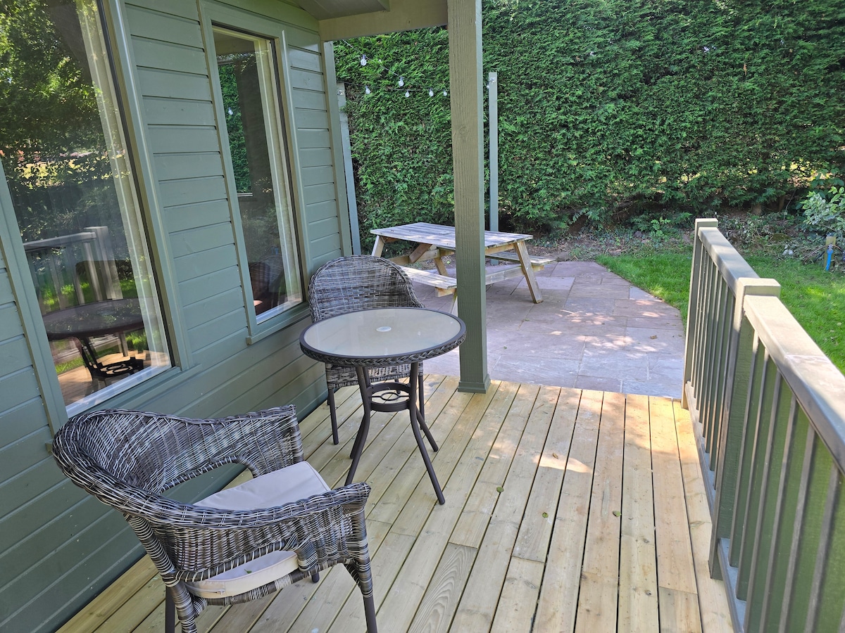 The Hide — Cheshire holiday cottage photo 14