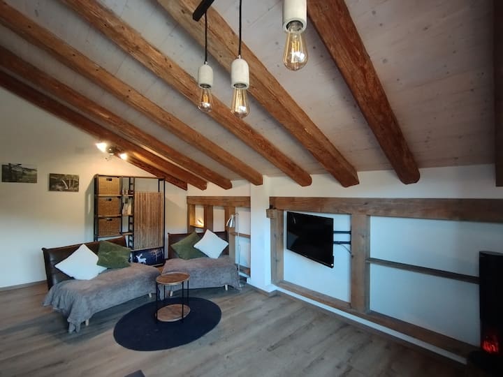 Logement Calme Avec Terrasse -Près Du Vieux Verger - Canton du Jura