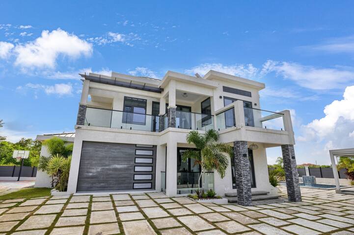 I Heart Travel Jamaica managed Airbnb listing 2