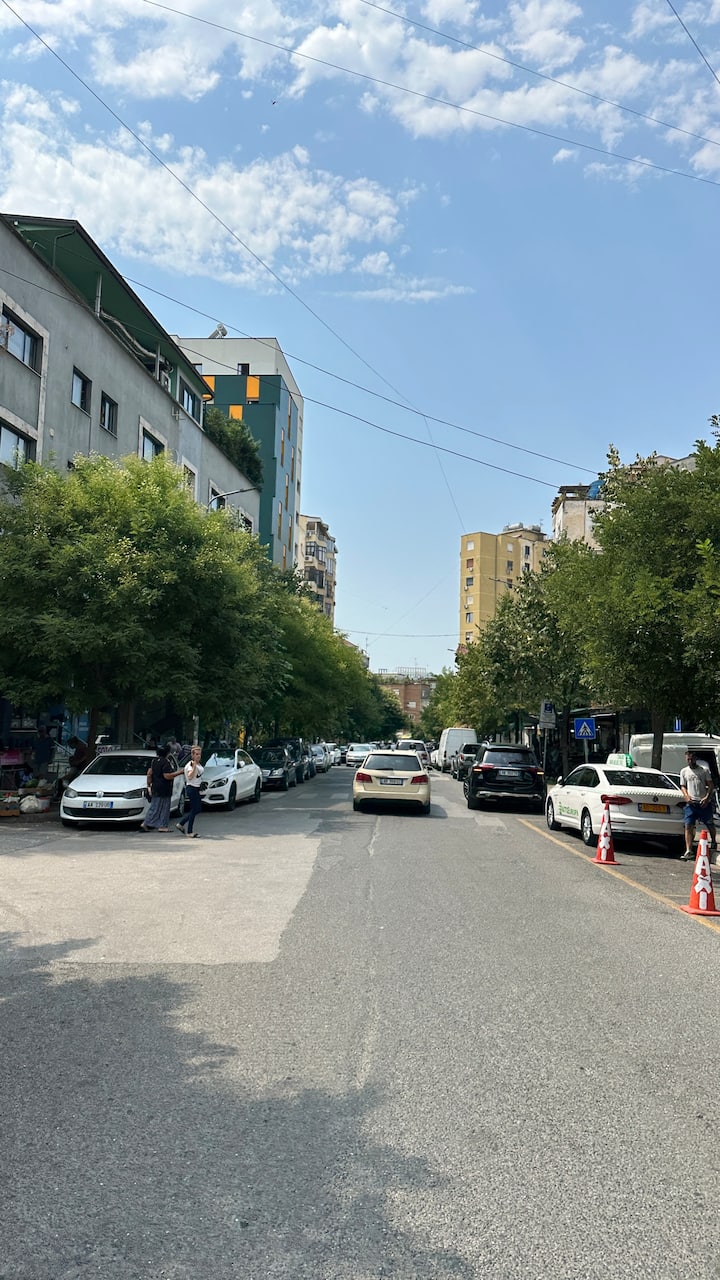 Central & Cozy – Your City Hub - Tirana