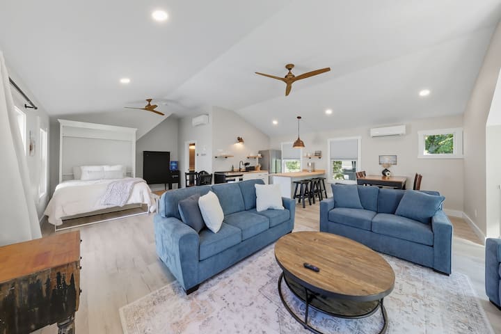 Maison d'hôtes avec grand lit et canapé-lit