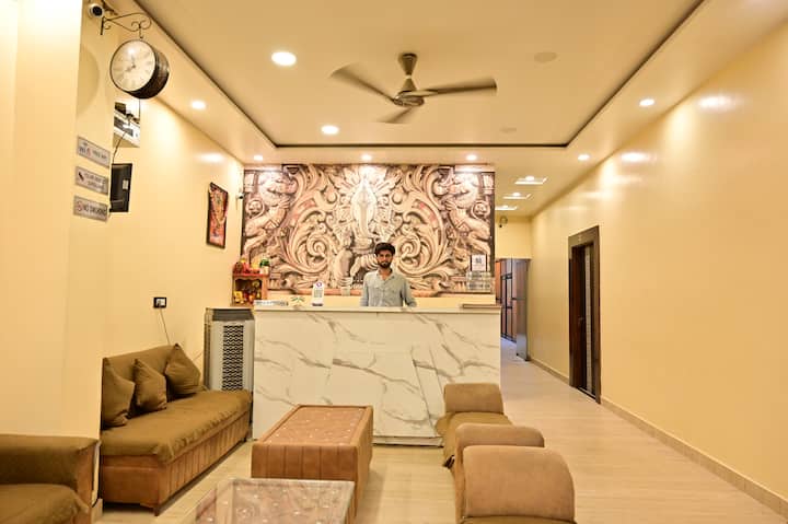 Hotel Siddhivinayak I 10 Rooms I Kashi Vishwanath - Varanasi