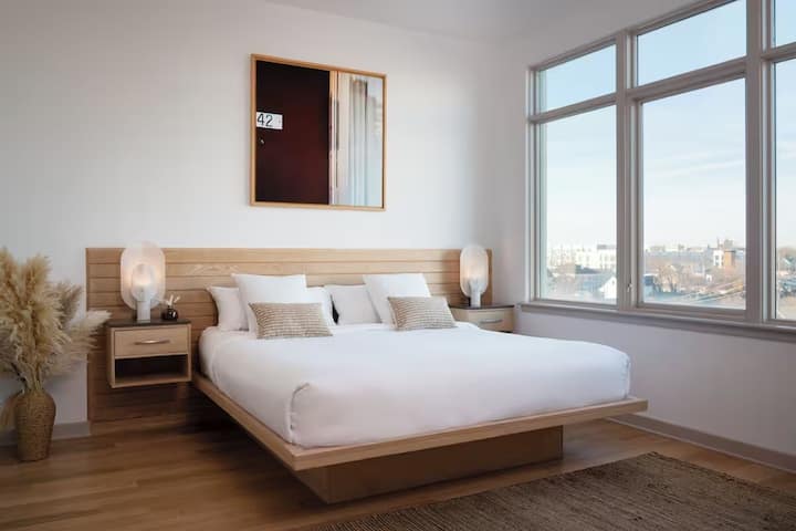 Stylish Stay Near Long Branch Boardwalk - Long Branch, NJ