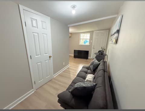 Popular Airbnb listing: Cozy 1BR•WiFi+Free Parking•Near IAH-DT- #PASS in Northside / Northline