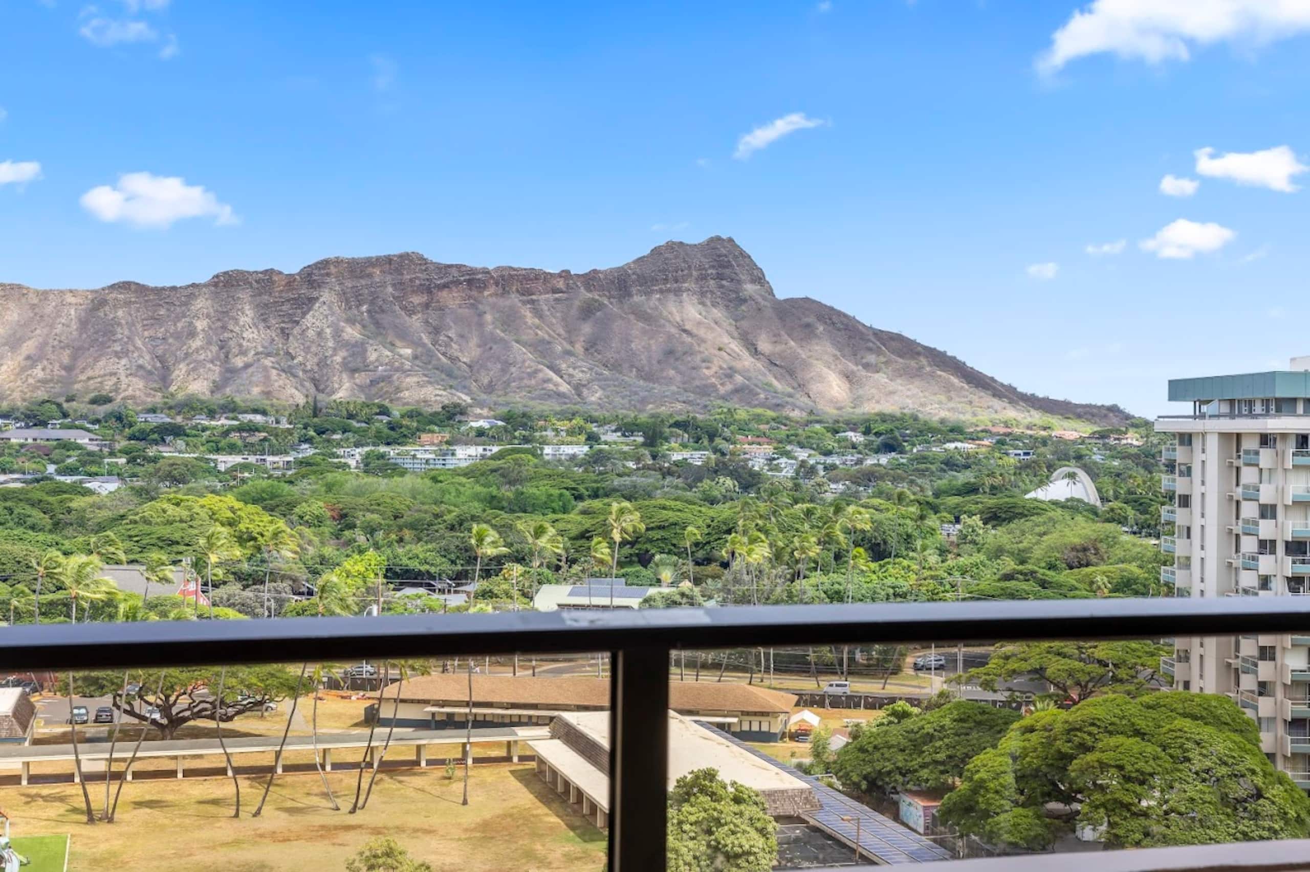 14FL-Stunning Diamond Head View-2BR-Near Beach! - Image 43