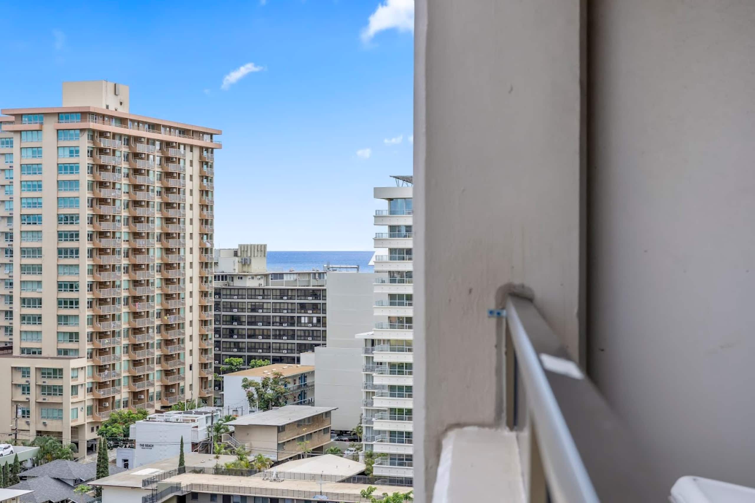 14FL-Stunning Diamond Head View-2BR-Near Beach! - Image 50