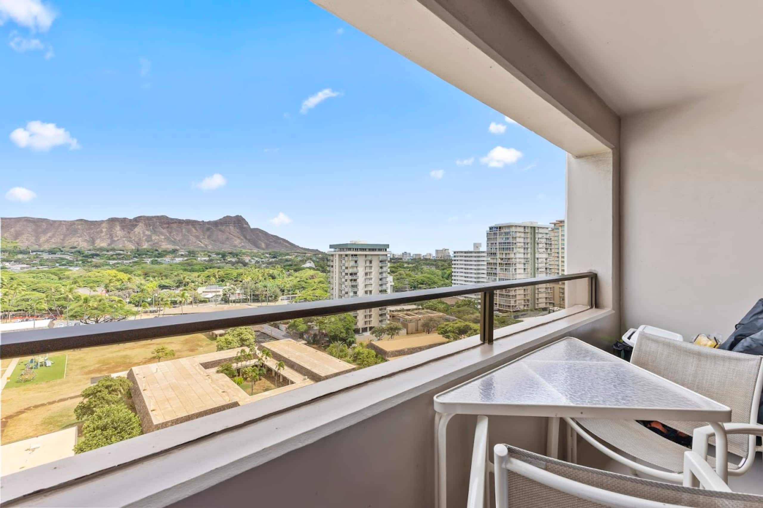 14FL-Stunning Diamond Head View-2BR-Near Beach! - Image 44