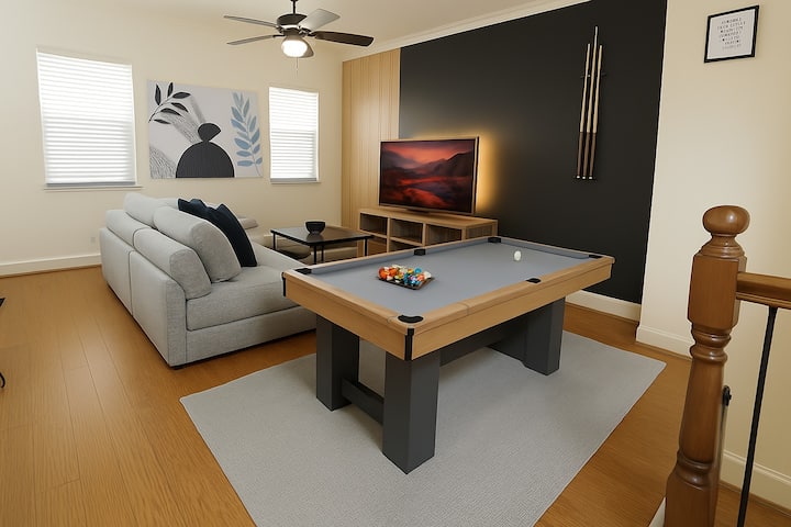 Galleria Jacuzzi Suite Fifa Fun Sleeps 7 - Bellaire, TX