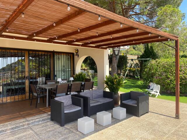 Villa with a great sea view,9min by walk to beach gallery image 2