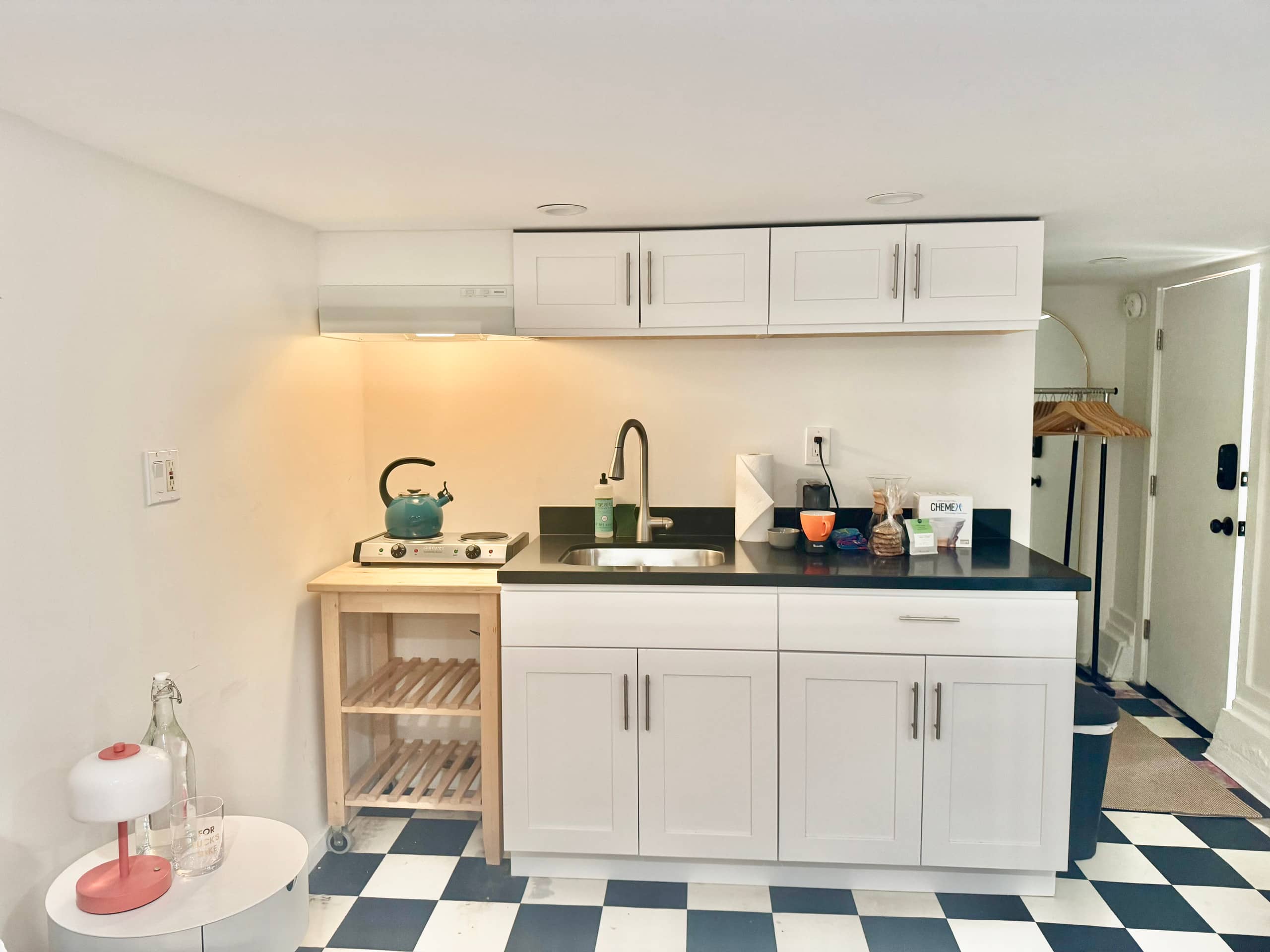 Home in San Francisco · ★5.0 · 2 bedrooms · 2 beds · 2 baths - Image 8