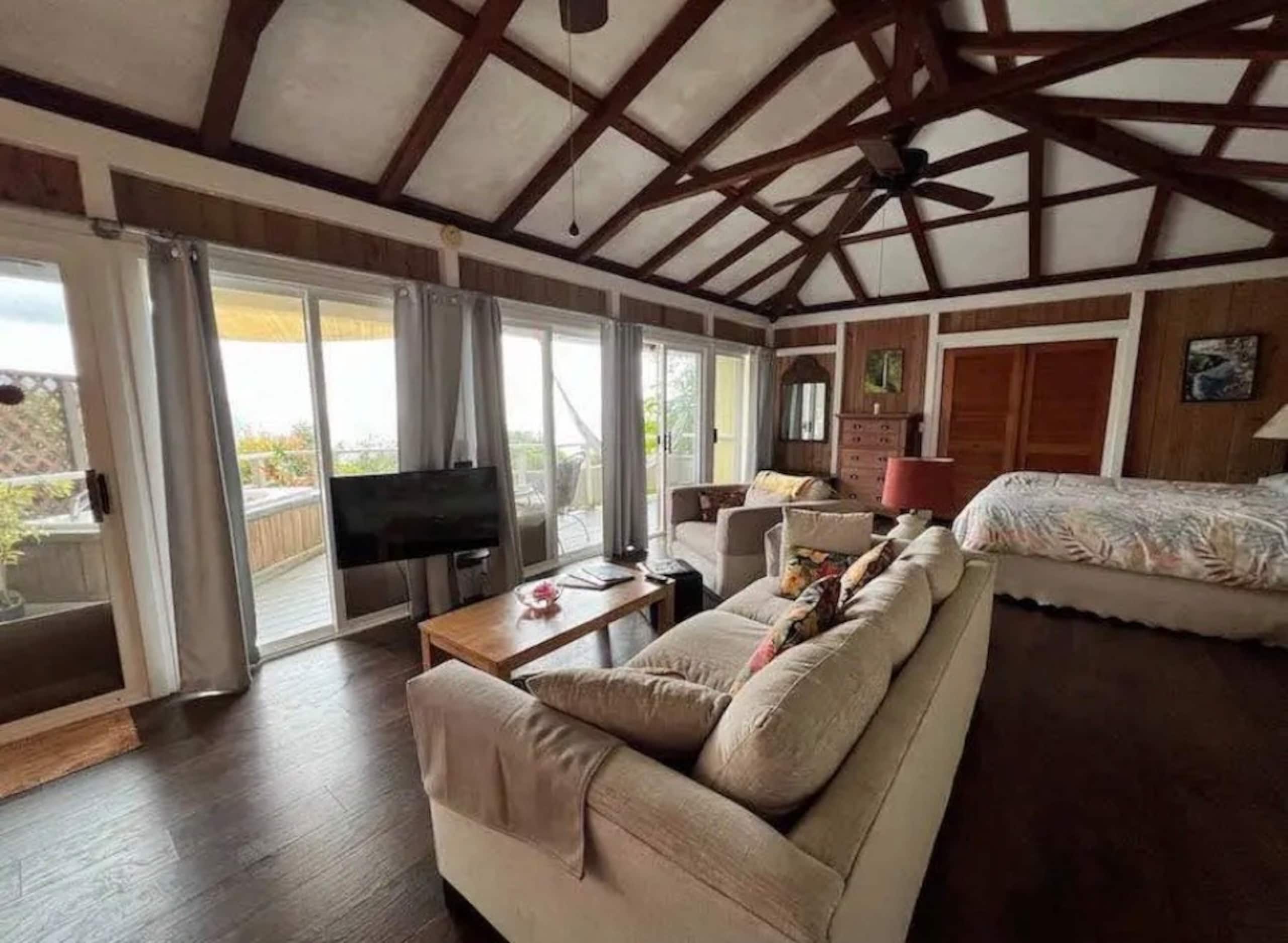 Hale Kukui - Orchard Cottage! Epic Views! - Image 3